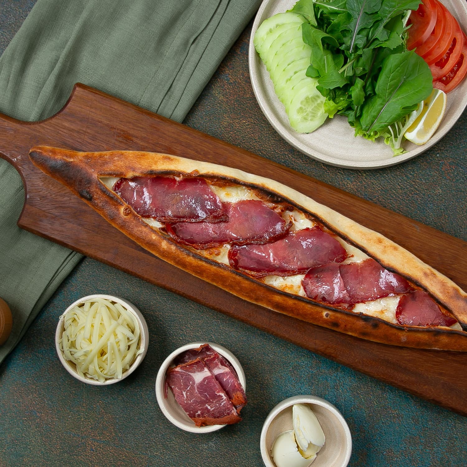 Pastırmalı Pide